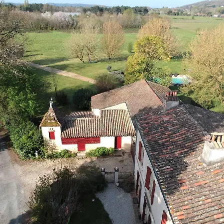 La Carreterie - Maison De Famille{s} Oda ve Kahvaltı Pineuilh