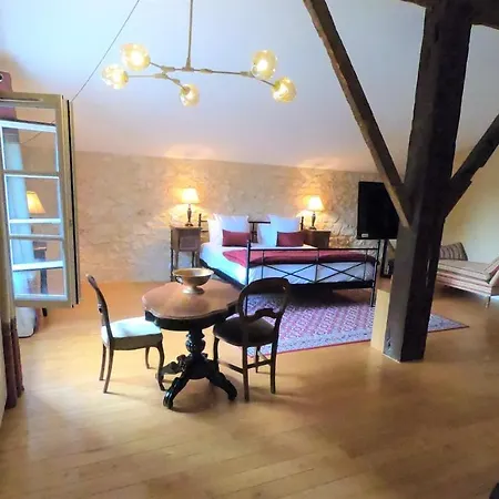 Oda ve Kahvaltı La Carreterie - Maison De Famille{s} Pineuilh