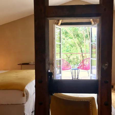 La Carreterie - Maison De Famille{s} Bed & Breakfast 4*