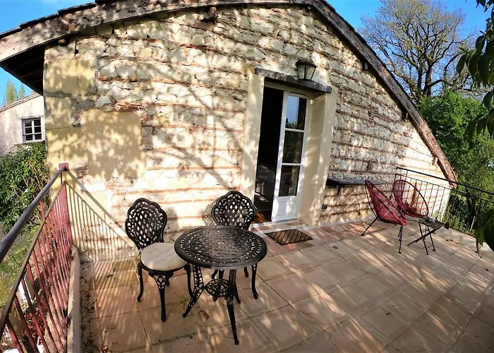 La Carreterie - Maison De Famille{s} Bed and Breakfast Pineuilh